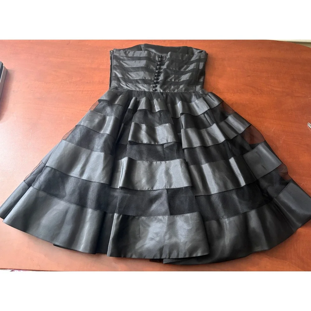 Vintage Betsey Johnson Evening Black Strapless Tiered Mesh Ruffle Dress Size 4 - Picture 2 of 11
